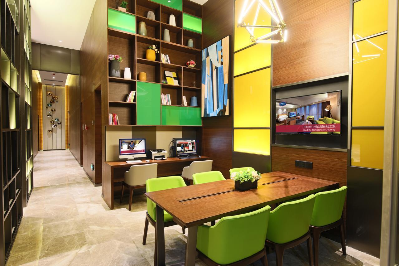 Hampton By Hilton Qujin Hotel Qujing Exterior photo